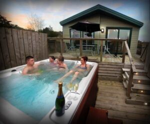 lodges with hot tubs in Scotland