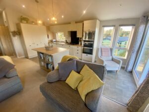 L25 Living to kitchen view