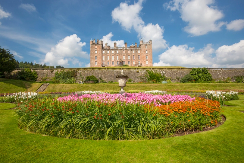 Drumlanrig Castle